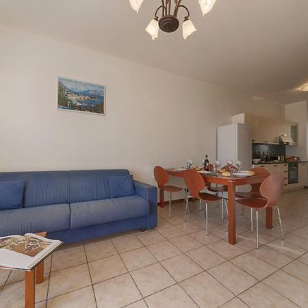 2-Bedroom Lakeview Apartment At The Lake Acquaseria Εξωτερικό φωτογραφία