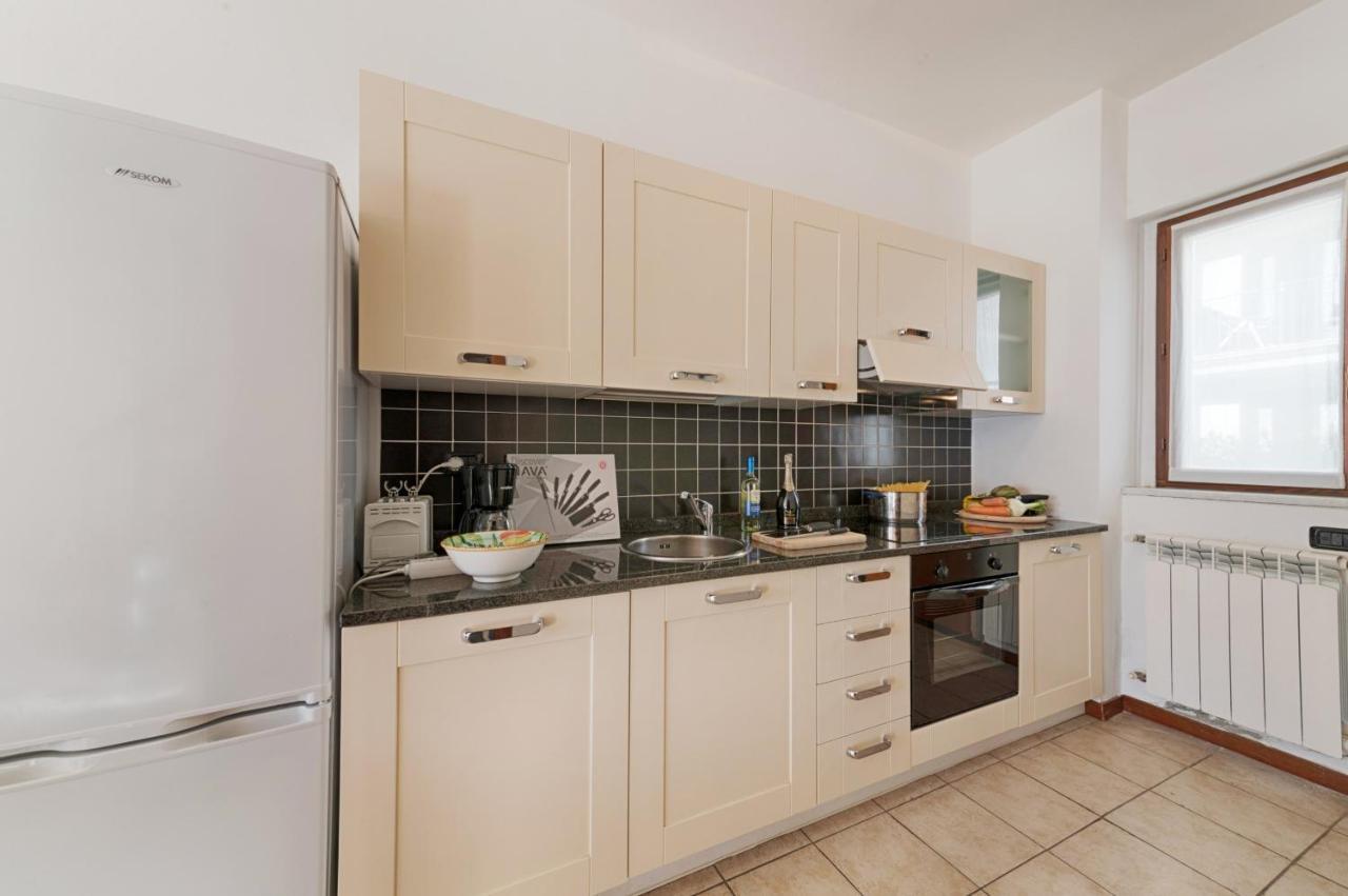 2-Bedroom Lakeview Apartment At The Lake Acquaseria Εξωτερικό φωτογραφία