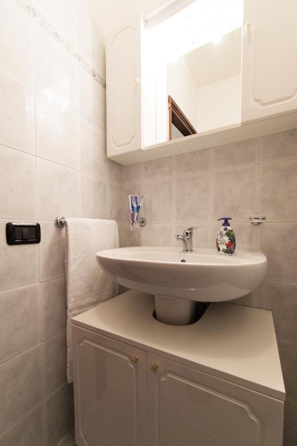 2-Bedroom Lakeview Apartment At The Lake Acquaseria Εξωτερικό φωτογραφία