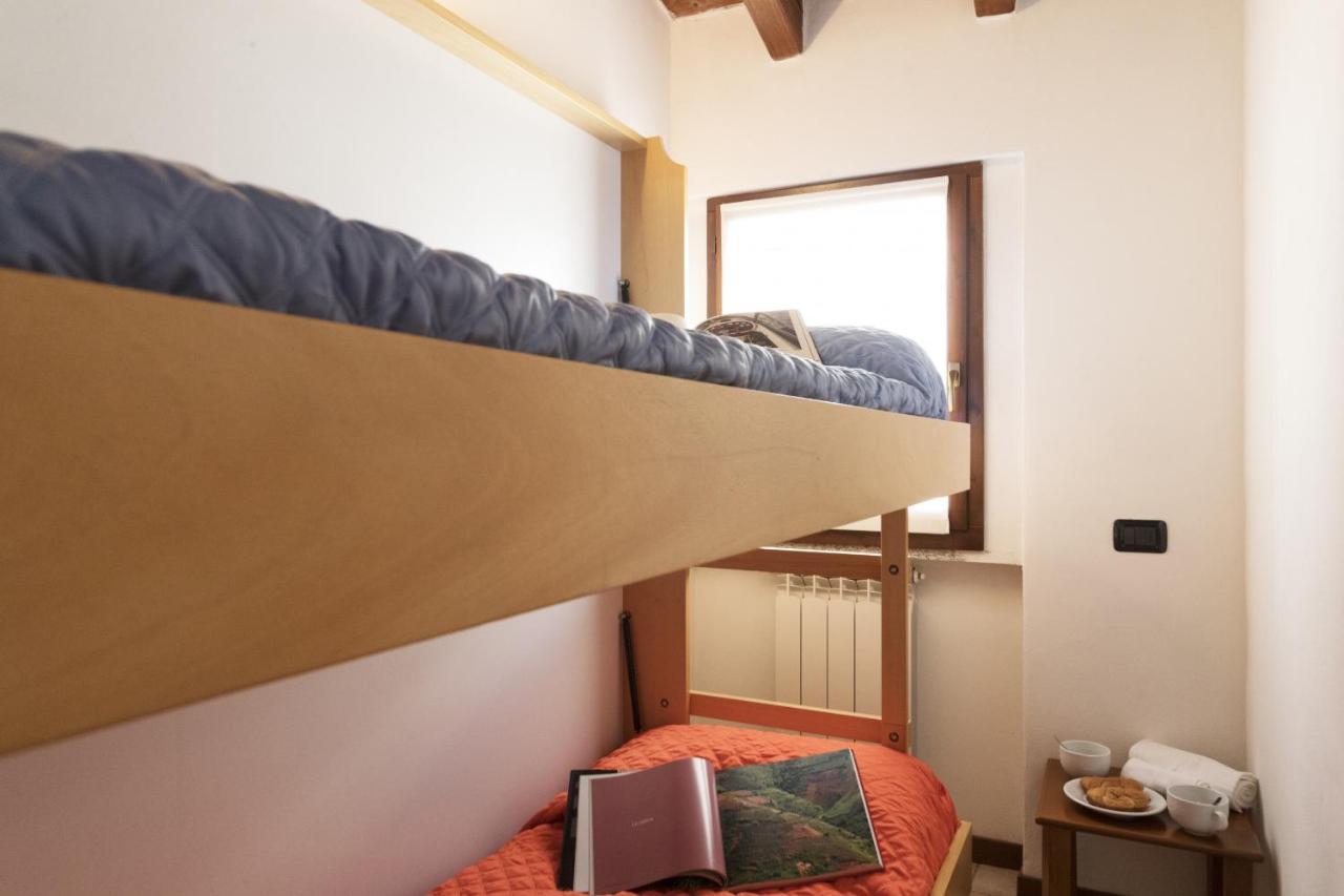 2-Bedroom Lakeview Apartment At The Lake Acquaseria Εξωτερικό φωτογραφία