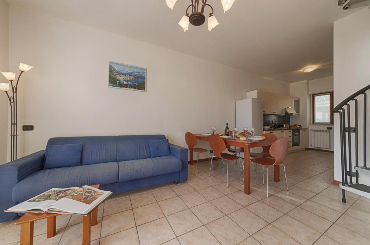 2-Bedroom Lakeview Apartment At The Lake Acquaseria Εξωτερικό φωτογραφία